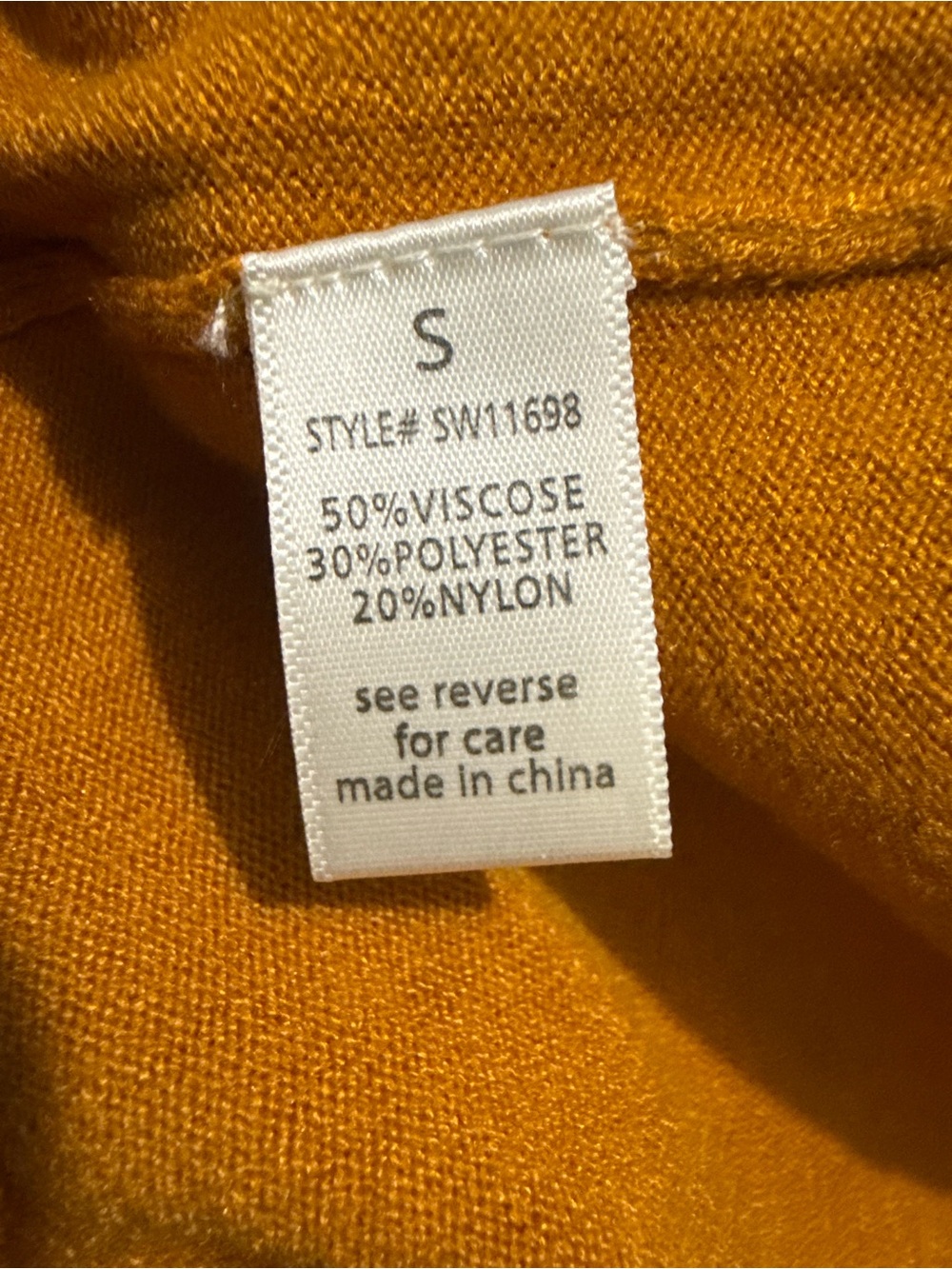 Active USA Mustard Puff Sleeve Button Cuff Knit Sweater Size S - Picture 5 of 5